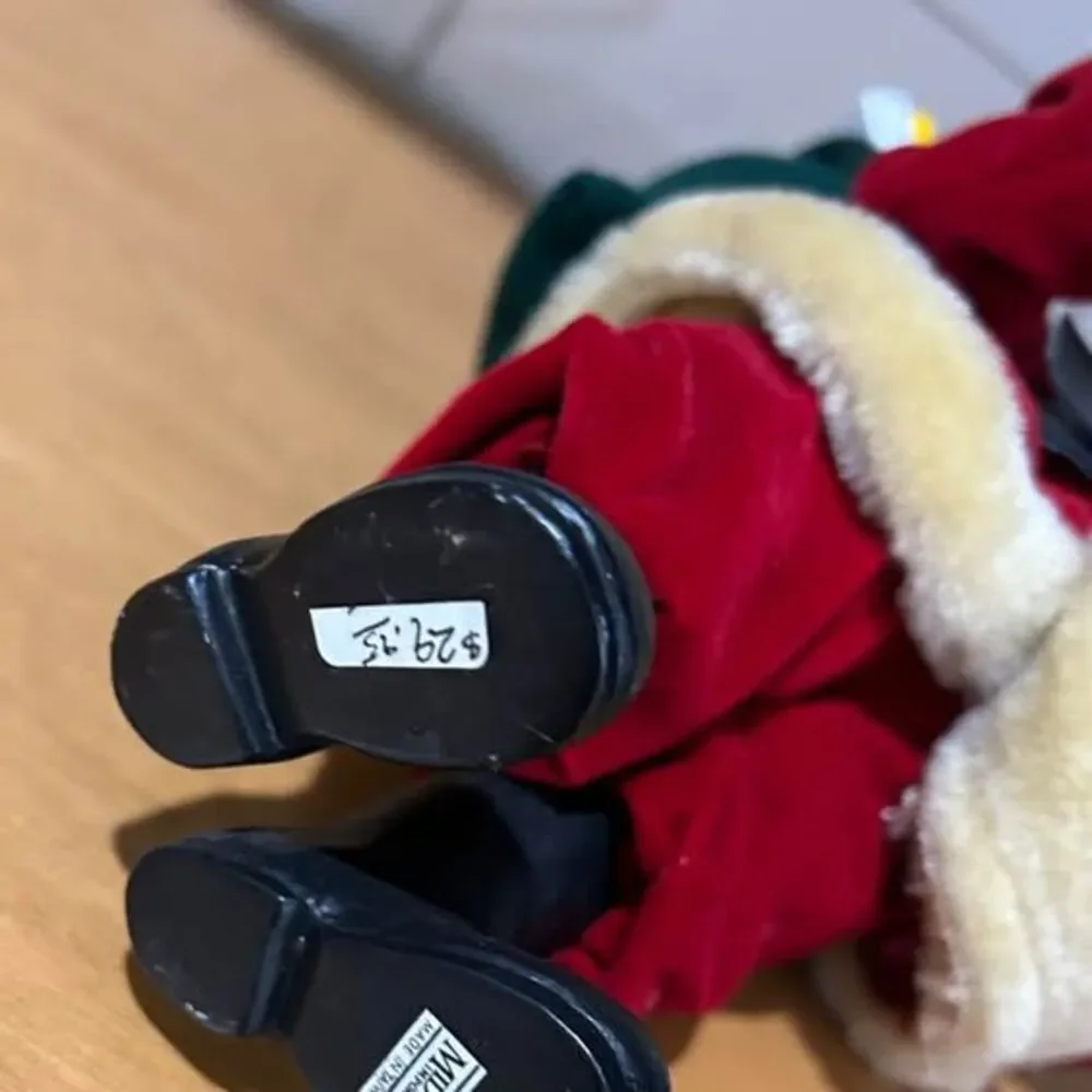 Vintage Taiwan Santa Claus Figure